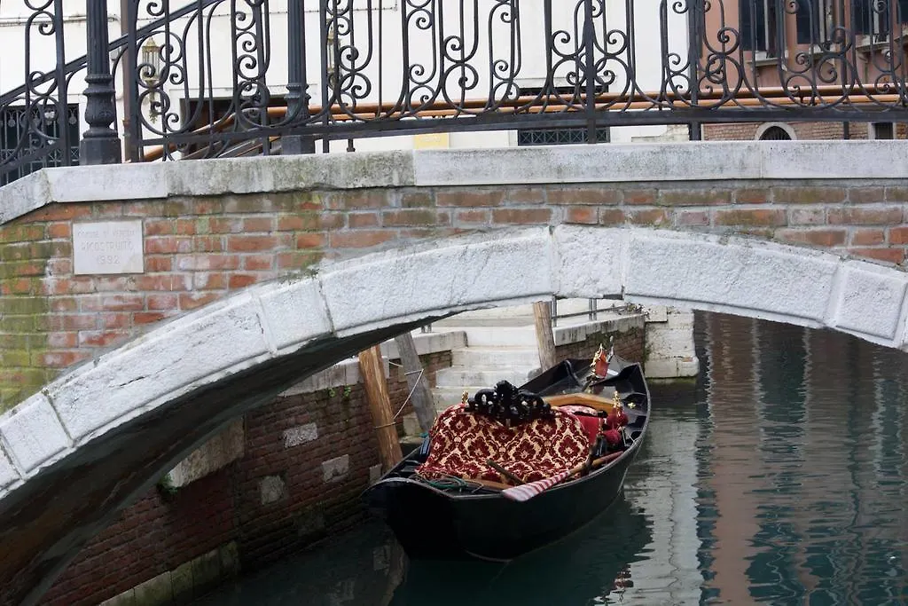 Ca' Moretta Apartment Venice Italy